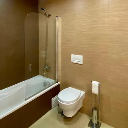 Modern * 2 Bedrooms * Pool