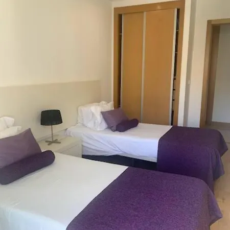 Lejlighed Modern * 2 Bedrooms * Pool