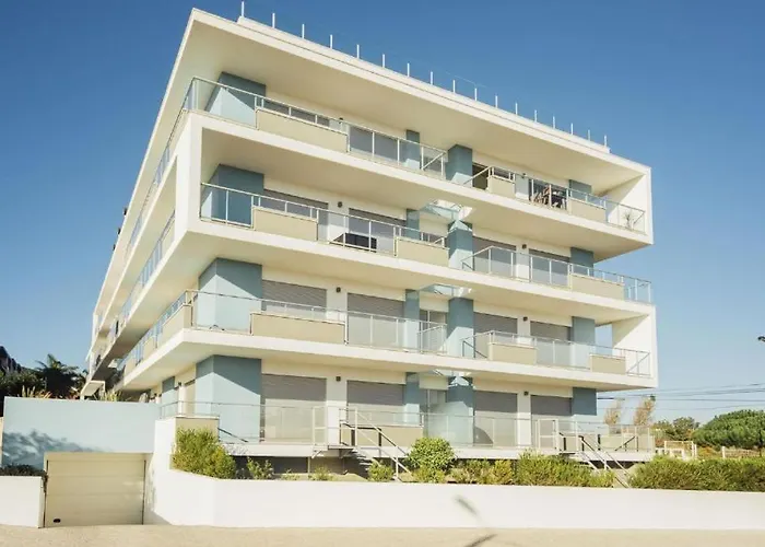 Modern * 2 Bedrooms * Pool Apartamento São Martinho do Porto